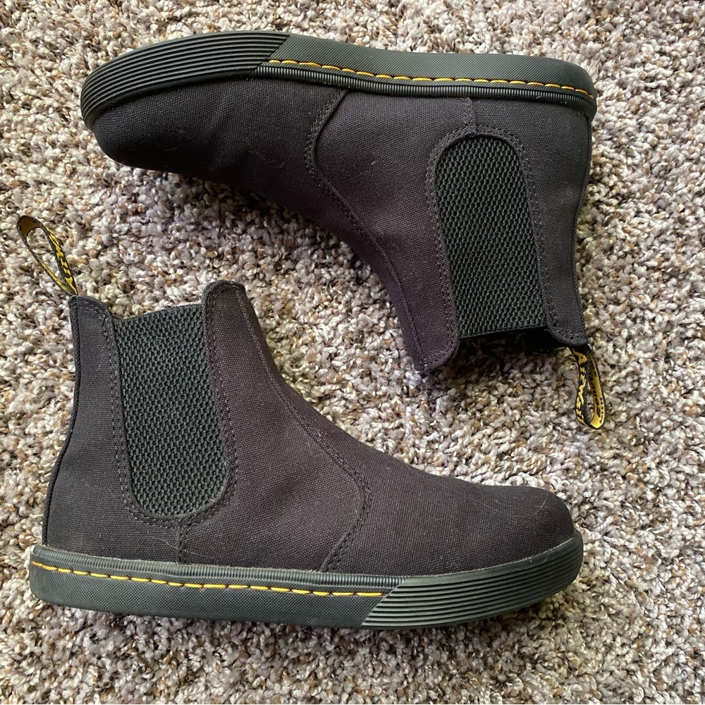 Dr Martens Makela Chelsea Boots
